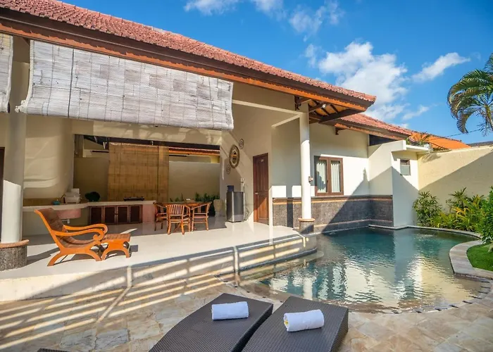 Family 4 Bed With Private Pool In Villa Seminyak (Bali)